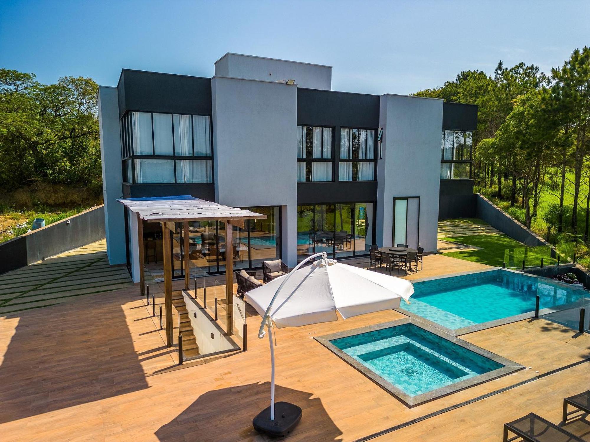 Pousada Com Piscina, Jacuzzi E Com Vista Em Capitolio - Casa Decore Экстерьер фото